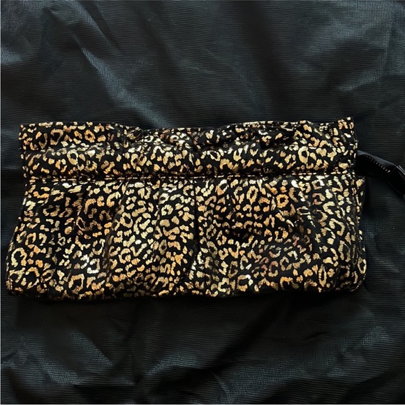 Express oversized black leopard & gold metallic clutch bag. New without tags. - Picture 3 of 7